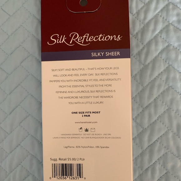 Hanes Silk Reflections Kneehighs - Picture 4 of 4